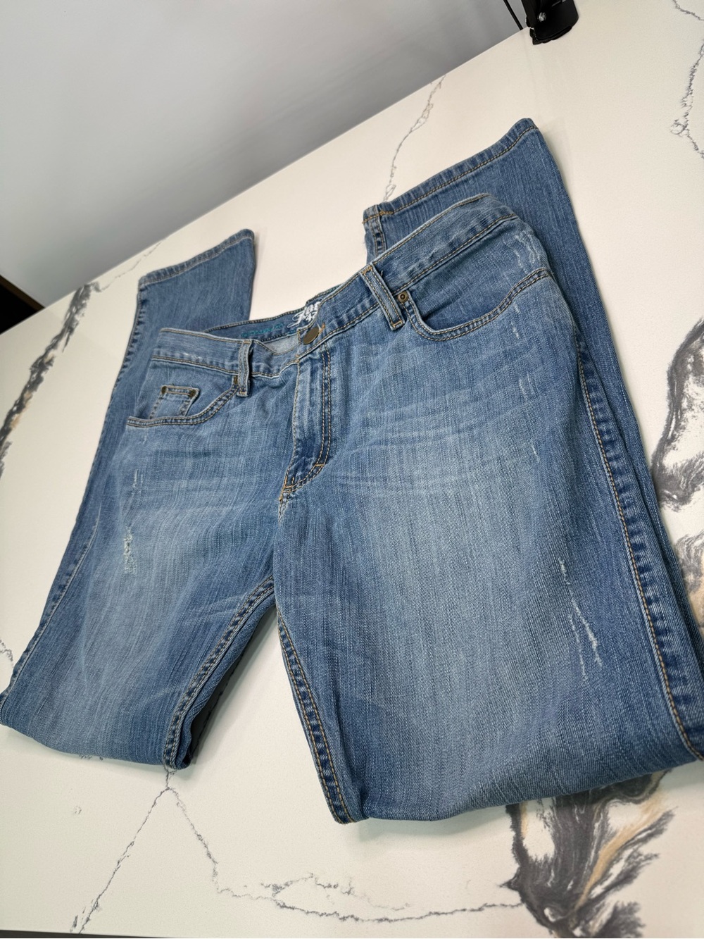 Wrangler Rock 47 Jeans Women’s 31x32 Blue Boyfriend Fit Distressed Denim Pants